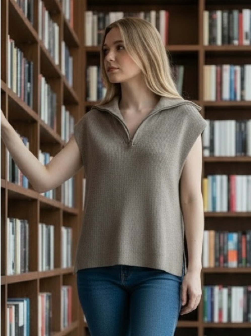 🍿Comfy Sleeveless Knit Polo vest in Taupe/cream